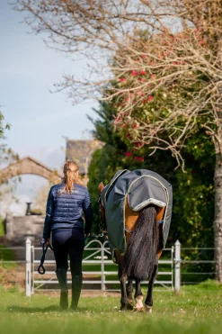 Horseware Amigo Bravo 12 Plus utedekken med avtakbar hals, 0g