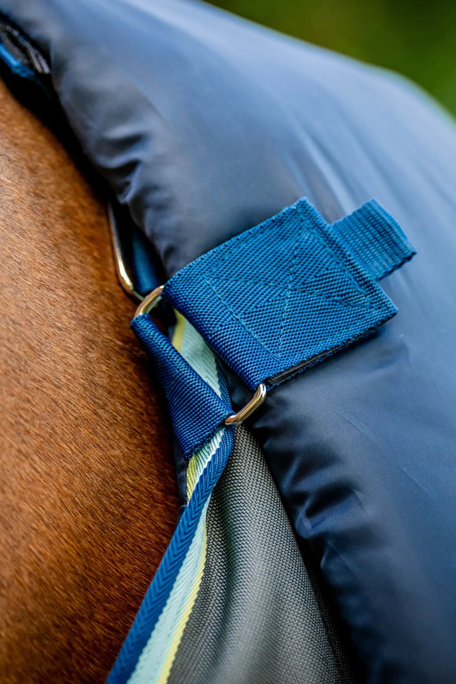 Horseware Amigo Bravo 12 Plus utedekken med avtakbar hals, 400g