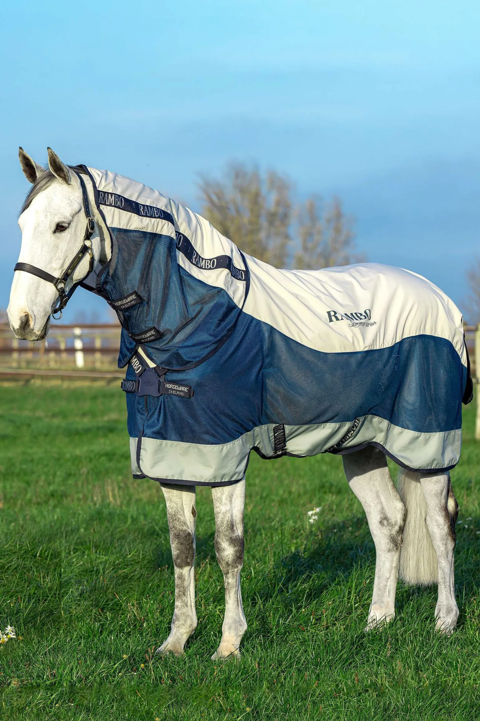 Horseware Rambo Summer Series utedekken med liner og avtakbar nakkedel, 100g