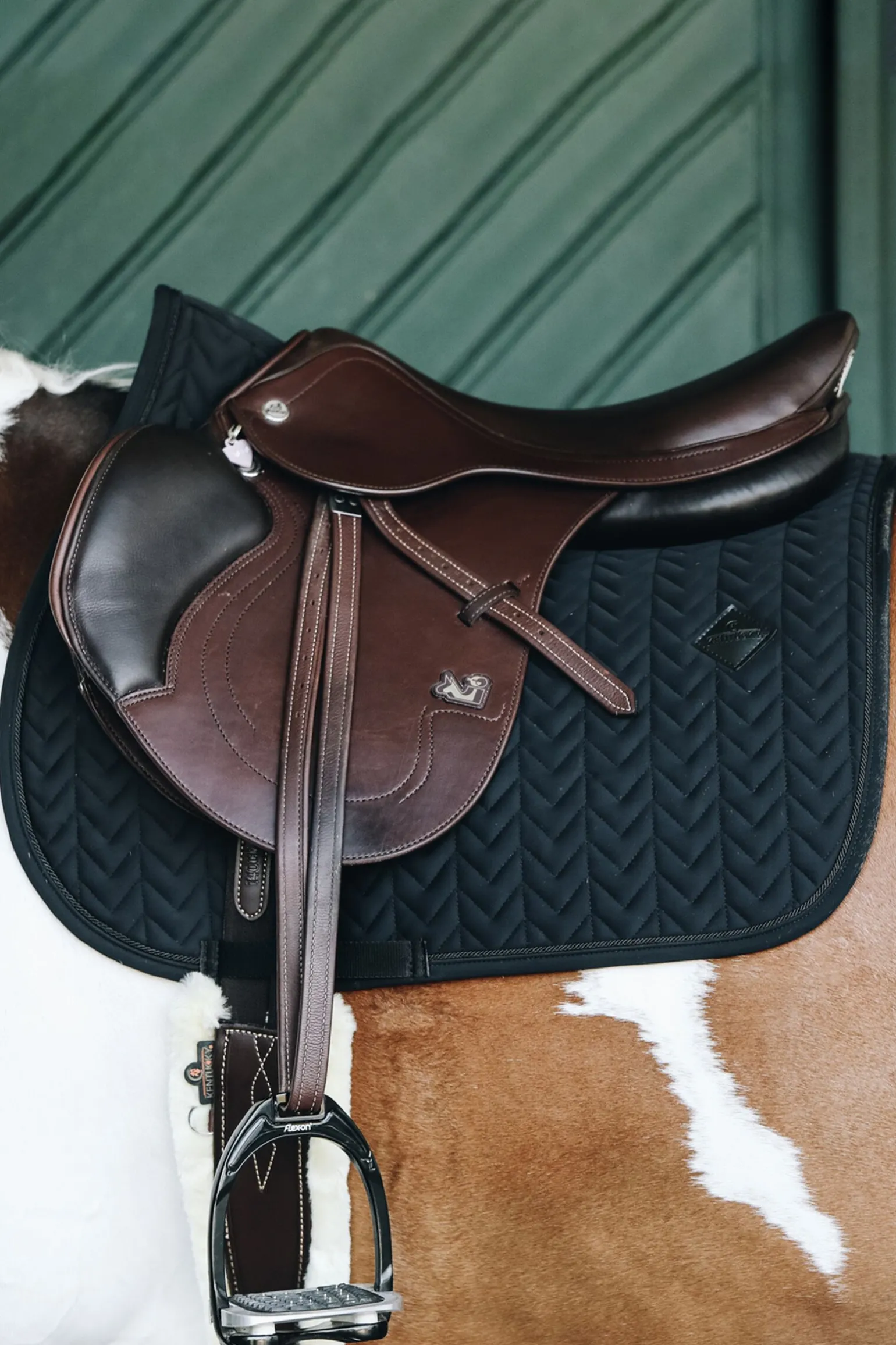 Kentucky Horsewear sprangsjabrak, fiskebein